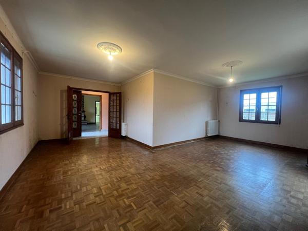 Maison à SAINT-VAAST-LA-HOUGUE, 50550 - 7 pièces 248m²