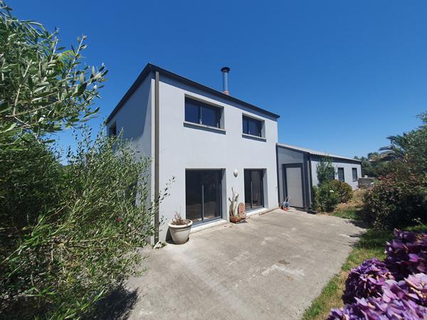 Local professionnel avec habitation Merlevenez , Merlevenez