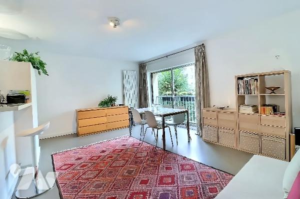 Studio rénové 43 m² calme sur cour - Notre-Dame-des-Champs