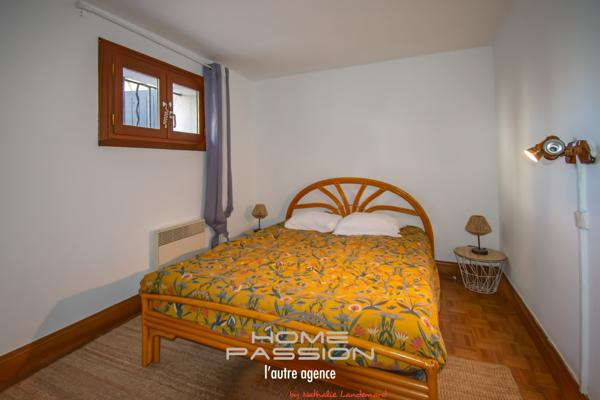 Maison
                                                                                                                                                                                                                                                                                                                        8 pièce(s)                                                                                                                                                                                                          6 chambre(s)                                                                                                                                                                                                          178  m²