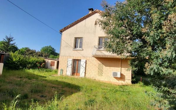 Maison à vendre    4 pièces •  Ruoms