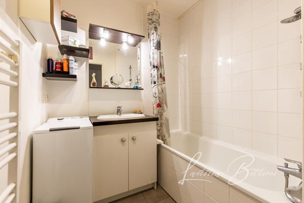 Bègles (33130) A 500m La Belle Rose-T3/67 m² + Terrasse 22m² + 2 Parkings