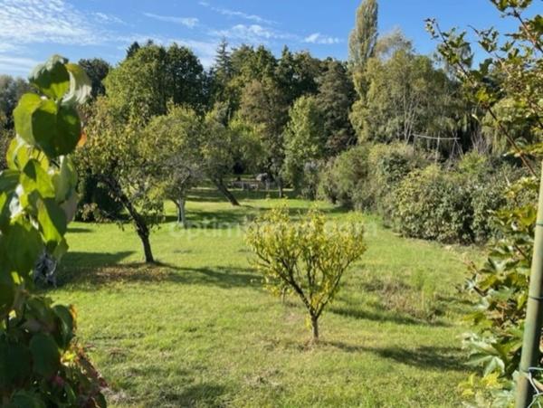 Superbe Terrain à vendre de 700,00 m² avec vue dégagée sur la commune de SAINT CYR SOUS DOURDAN (91). Haute Vallée de Chevreuse.