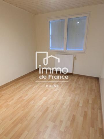 A LOUER Maison  DE CAMPAGNE La Roche Sur Yon 5 pièce(s) 101.40 m2