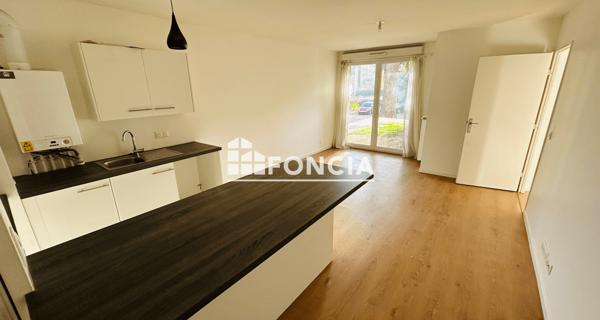 Location Appartement 3 pièces 59.42 m² - Corbeil-essonnes 91100