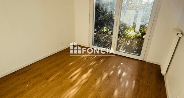 Location Appartement 3 pièces 59.42 m² - Corbeil-essonnes 91100