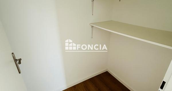 Location Appartement 3 pièces 59.42 m² - Corbeil-essonnes 91100