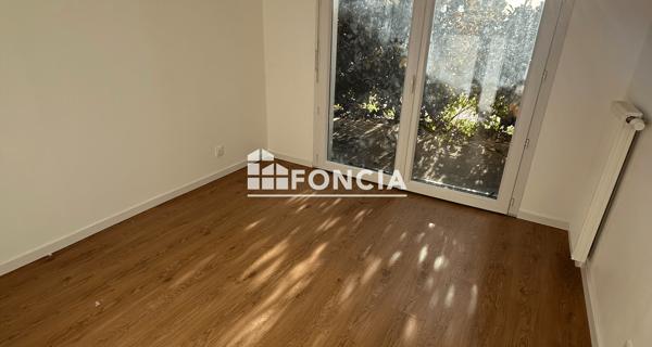 Location Appartement 3 pièces 59.42 m² - Corbeil-essonnes 91100
