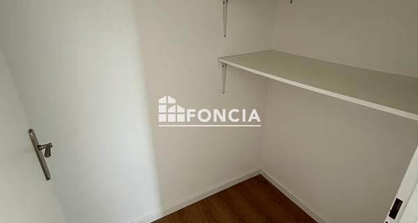 Location Appartement 3 pièces 59.42 m² - Corbeil-essonnes 91100