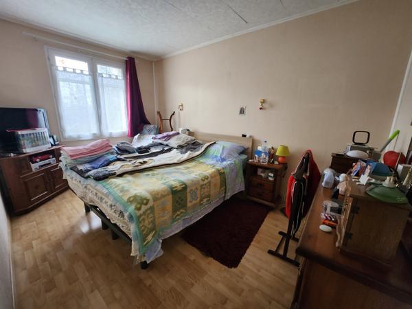 La Réorthe (85210) Maison plain-pied 3 chambres avec diverses dépendances