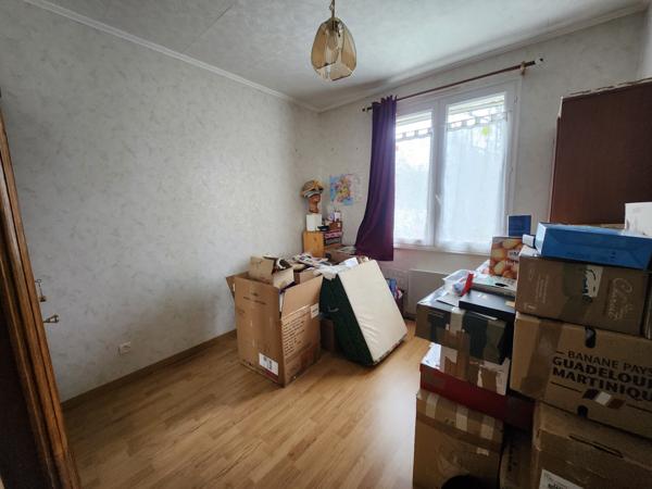 La Réorthe (85210) Maison plain-pied 3 chambres avec diverses dépendances