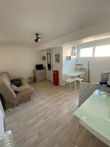 49100 ANGERS T1 MEUBLE - CENTRE VILLE