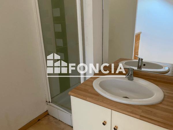 Location Appartement 2 pièces 43.83 m² - 105 RUE VICTOR HUGO Lesquin 59810