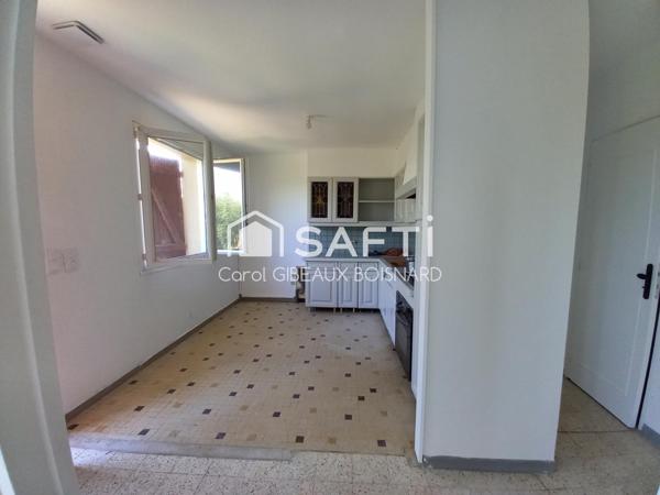 Pavillon de plain-pied avec 2 chambres et garage