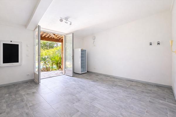 Grande propriété familiale avec piscine et dépendances - La Roquette-sur-Siagne, limite Mougins