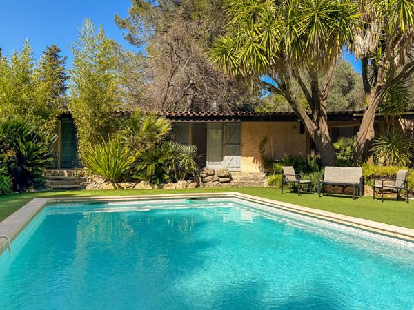 Grande propriété familiale avec piscine et dépendances - La Roquette-sur-Siagne, limite Mougins