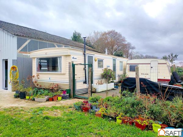 Belle longère à rénover avec Hangar et Mobil-home située au calme