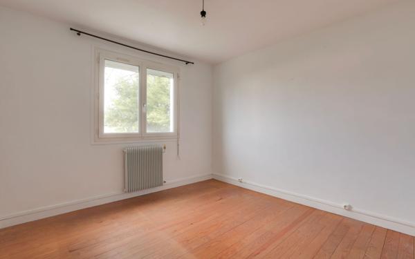 Appartement à vendre    5 pièces • 83,34 m2 Saint-Jean-de-Luz