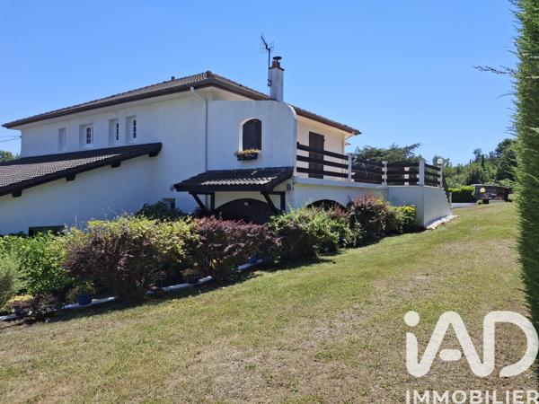 Maison à vendre 9 pièces 207,31 m² Roiffieux