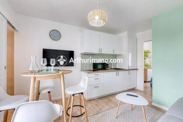 Location                                                      Appartement
                        
                     2 pièces                      26 m2                     à Corbeil-Essonnes