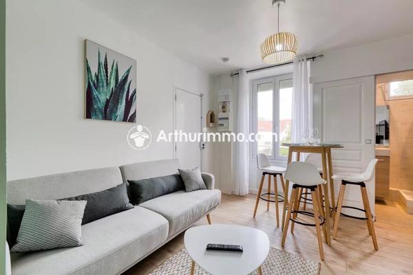 Location                                                      Appartement
                        
                     2 pièces                      26 m2                     à Corbeil-Essonnes