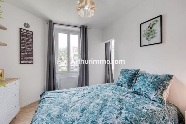 Location                                                      Appartement
                        
                     2 pièces                      26 m2                     à Corbeil-Essonnes