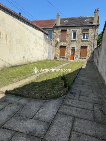 Location                                                      Appartement
                        
                     2 pièces                      26 m2                     à Corbeil-Essonnes