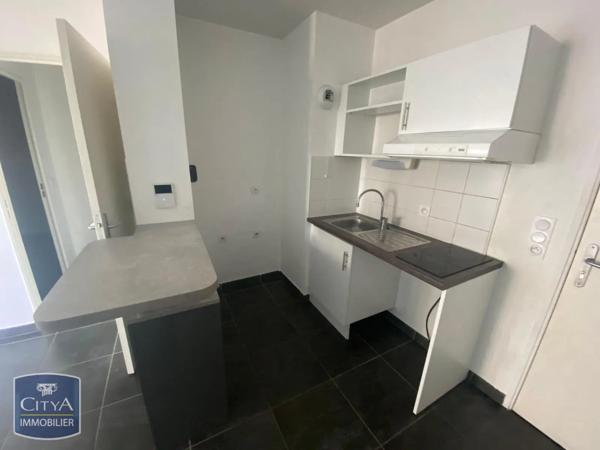 Appartement à louer 2 pièces 40.36m² Toulon (83000)