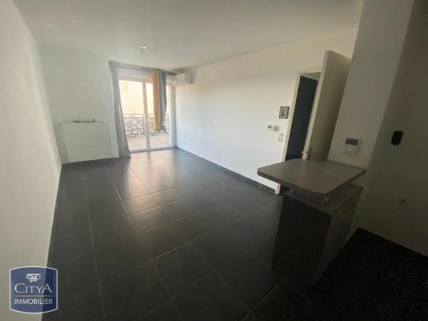 Appartement à louer 2 pièces 40.36m² Toulon (83000)