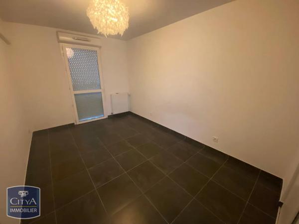 Appartement à louer 2 pièces 40.36m² Toulon (83000)