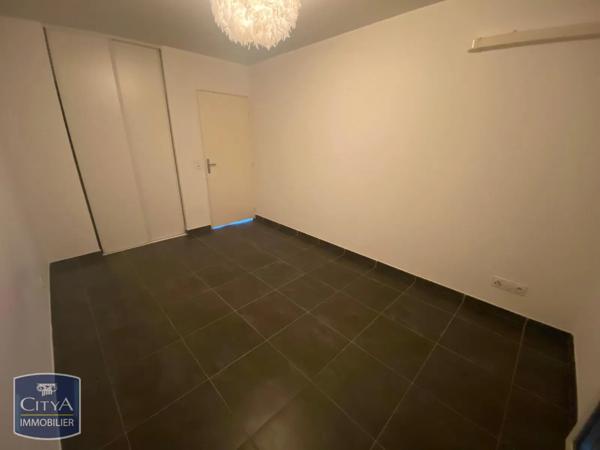 Appartement à louer 2 pièces 40.36m² Toulon (83000)