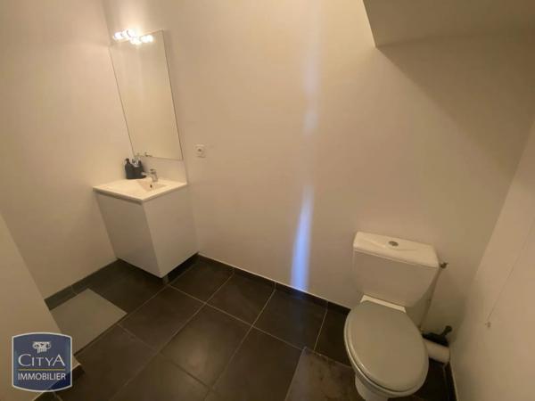 Appartement à louer 2 pièces 40.36m² Toulon (83000)