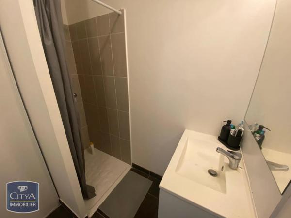 Appartement à louer 2 pièces 40.36m² Toulon (83000)