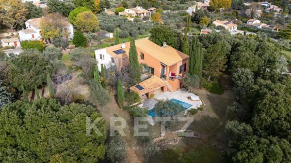 Maison d'architecte à Villeneuve de près de 290m2