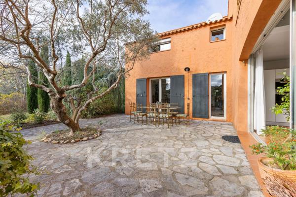 Maison d'architecte à Villeneuve de près de 290m2