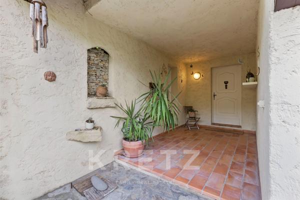 Maison d'architecte à Villeneuve de près de 290m2