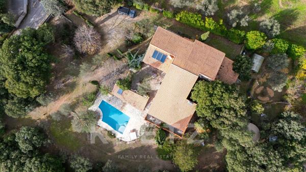 Maison d'architecte à Villeneuve de près de 290m2