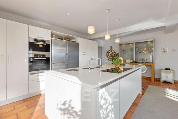 Maison d'architecte à Villeneuve de près de 290m2