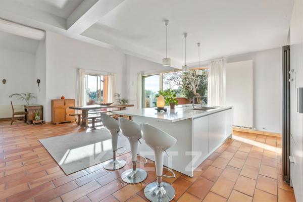 Maison d'architecte à Villeneuve de près de 290m2