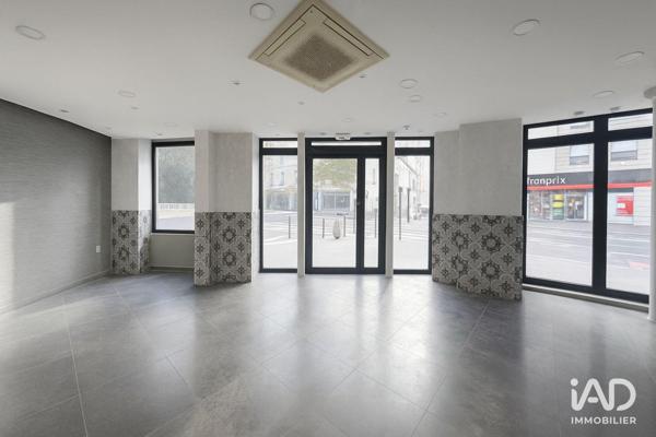 Location boutique/local commercial 135 m² Paris 12