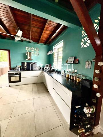 CHARMANTE VILLA T5 AVEC PISCINE ET TERRASSE