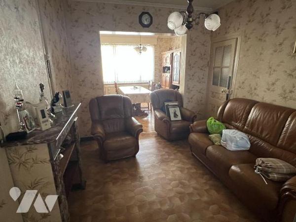 En exclusivité chez votre Notaire, maison de ville à rafraichir sur Dunkerque Saint Pol sur Mer...