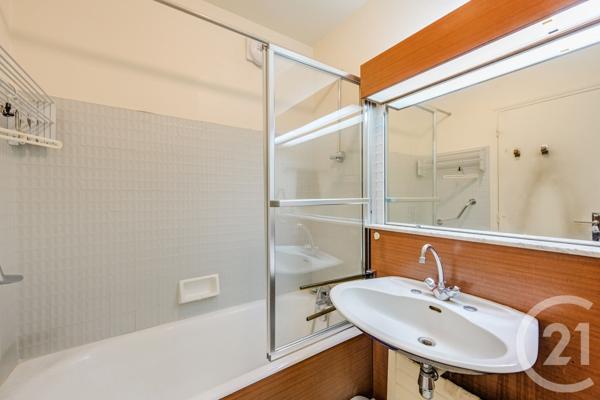 Appartement F4 à vendre  4 pièces - 90,55 m 2   PARIS  - 75015