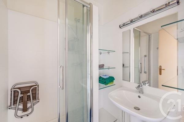 Appartement F4 à vendre  4 pièces - 90,55 m 2   PARIS  - 75015