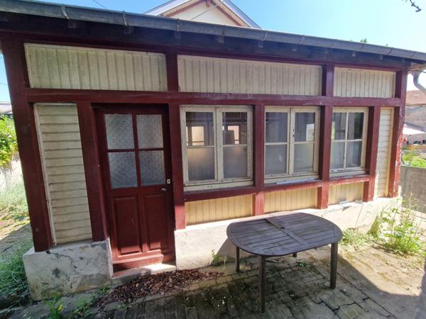 MAISON avec DEPENDANCE à vendre 3 pièces VITTEL (88) sur TERRAIN de 140 m²