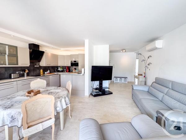 Appartement T4 à vendre  4 pièces - 72,33 m2 CAVALAIRE SUR MER - 83