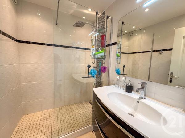 Appartement T4 à vendre  4 pièces - 72,33 m2 CAVALAIRE SUR MER - 83