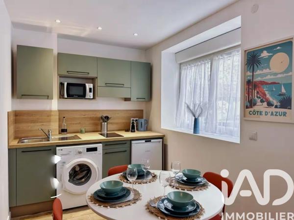 Location studio 25 m² Toulon