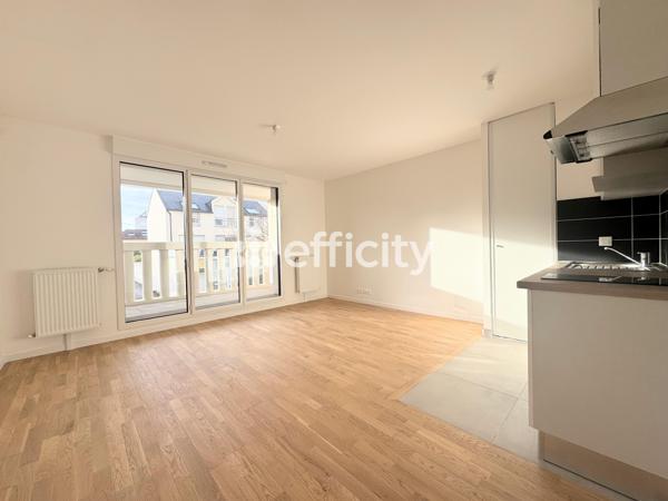 Appartement
         2 pièces
        - 50 m² 275 000 € *