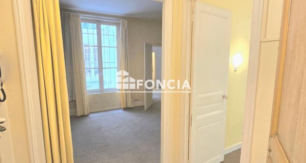 À vendre Appartement 2 pièces 47.44 m² - Paris 75017